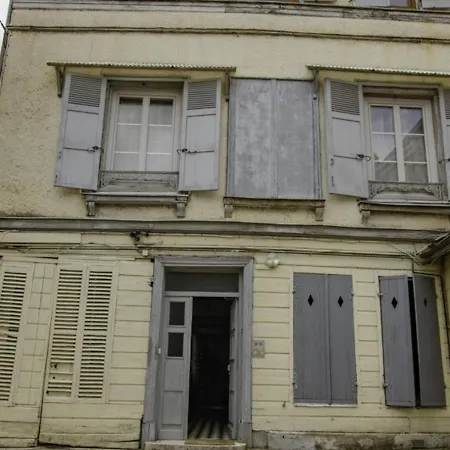 Troyes, 2 Pieces, 2 Personnes - Fr-1-543-214 شقة *